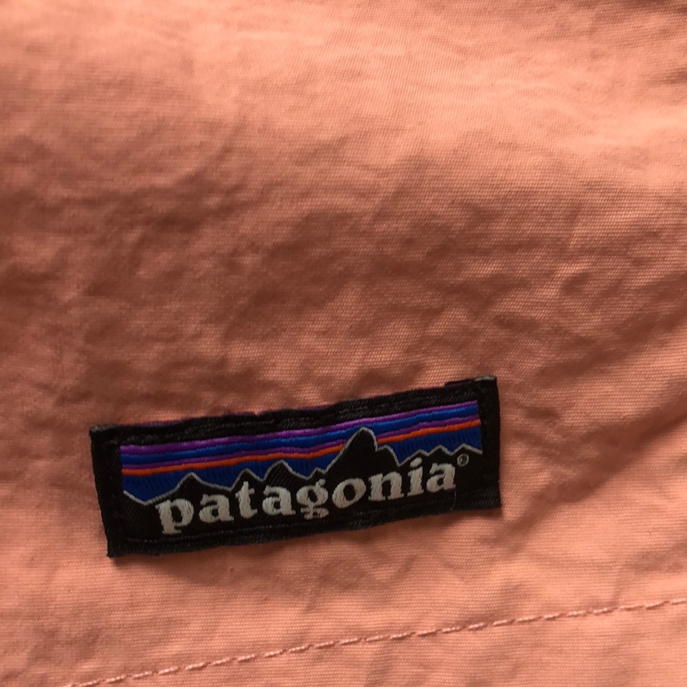 Patagonia Women's Peach Shorts Size M Spring summer, hiking jogging workout - Picture 6 of 11